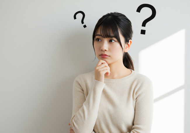 マウスピース矯正は痛いのか疑問を持つ女性